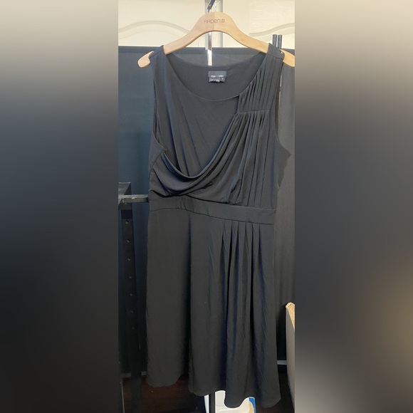 ‼️COCKTAIL STYLE DRESS‼️ - Picture 1 of 6